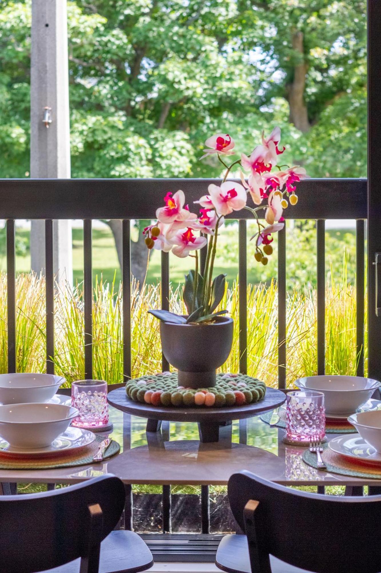 Cozy 1-Bed Apartment With Park Views, Sleeps 4 Christchurch Eksteriør bilde